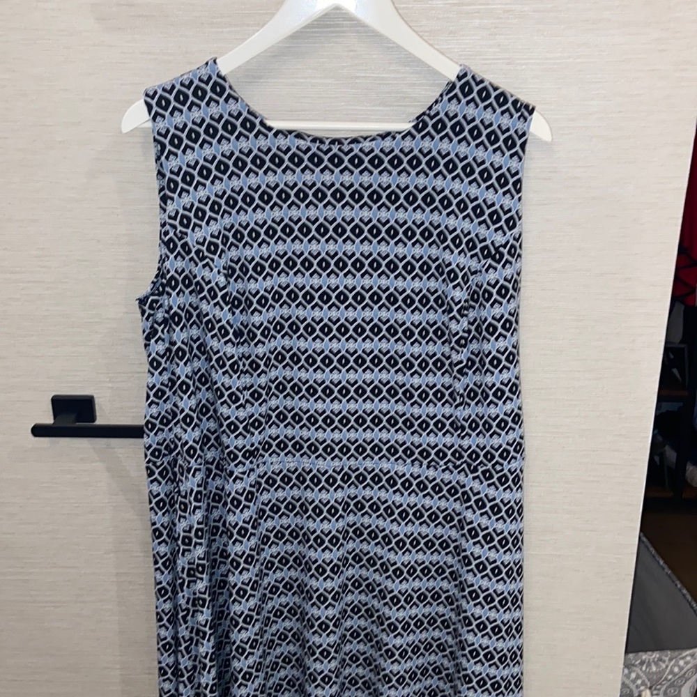 black,blue and white dress size 1XL from Chater Club